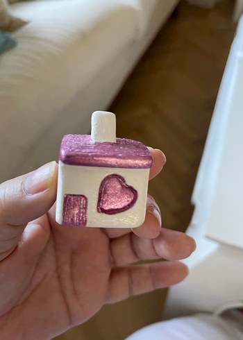 Pastel Pembe Kalp Figürlü Minyatür Ev