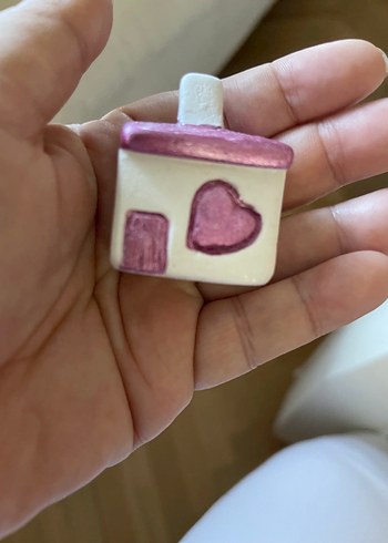 Diğer Pastel Pembe Kalp Figürlü Minyatür Ev