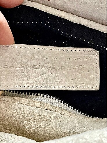 Beden Balenciaga omuzdan askılı çanta