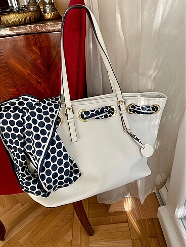 Michael Kors beyaz çanta