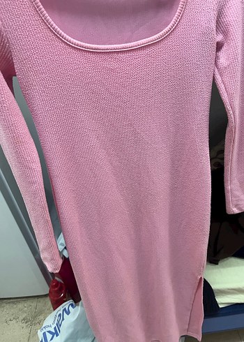 PEMBE YIRTMACLI ELBİSE - Görsel 3