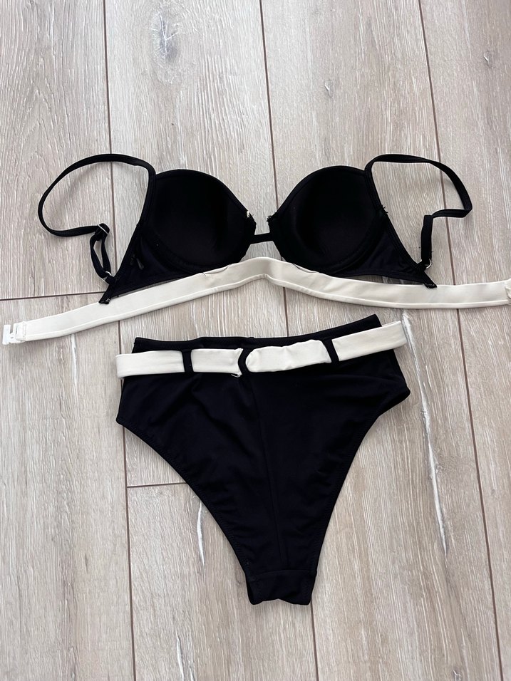 Siyah Beyaz Kemerli Bikini Takımı - Görsel 2