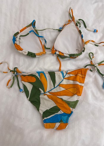 Renkli Bağcıklı Y2K Bikini - Görsel 3