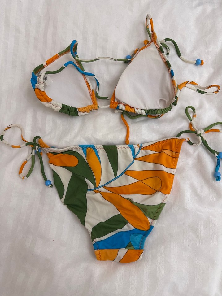 Renkli Bağcıklı Y2K Bikini - Görsel 3