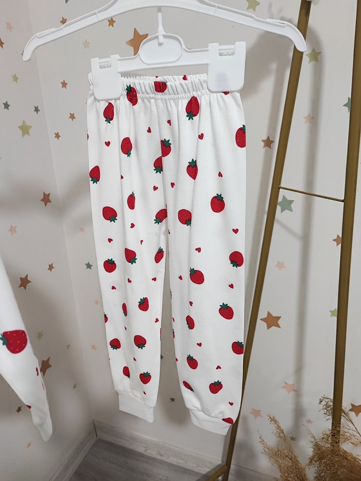 Düğmeli Çilek Baskılı Pijama Takımı - Görsel 2