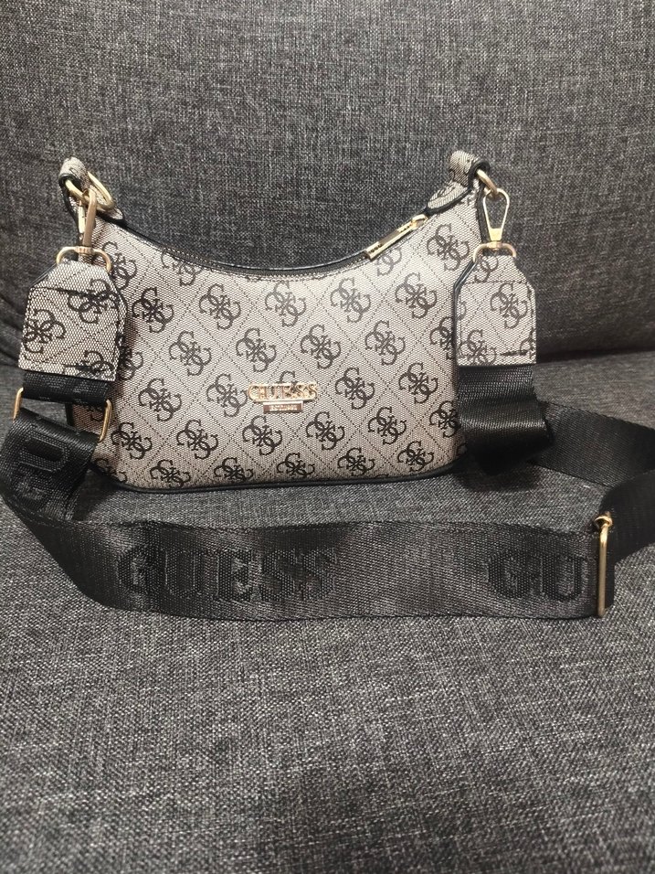 Guess Gri Desenli Tokalı Kadın Çanta - Görsel 2