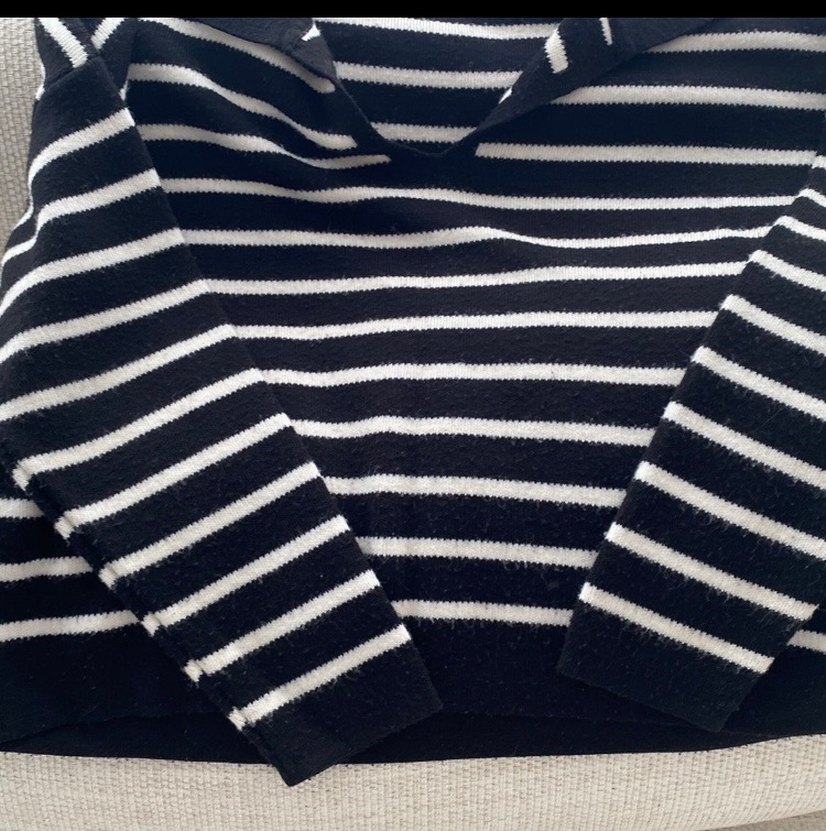 Çizgili Siyah Kadın Triko Kazak bir kez bir ikisaatliğine giyild - Görsel 5