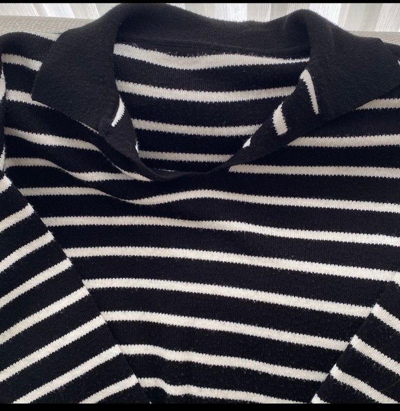 Çizgili Siyah Kadın Triko Kazak bir kez bir ikisaatliğine giyild - Görsel 3