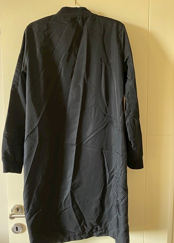 Siyah Uzun Kadın Yağmurluk - Görsel 2