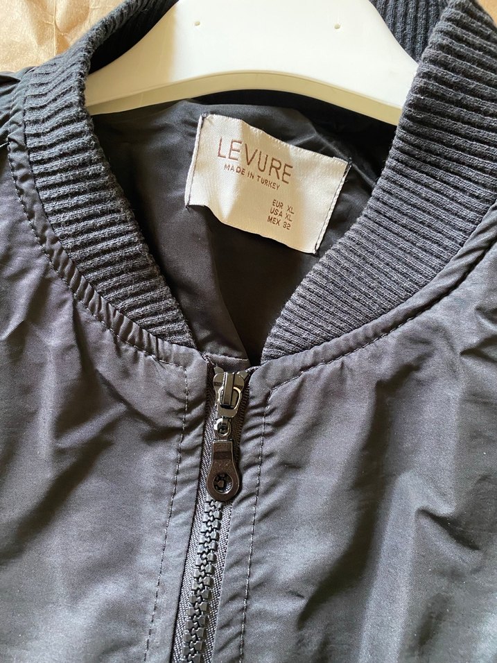 Siyah Uzun Kadın Yağmurluk - Görsel 3