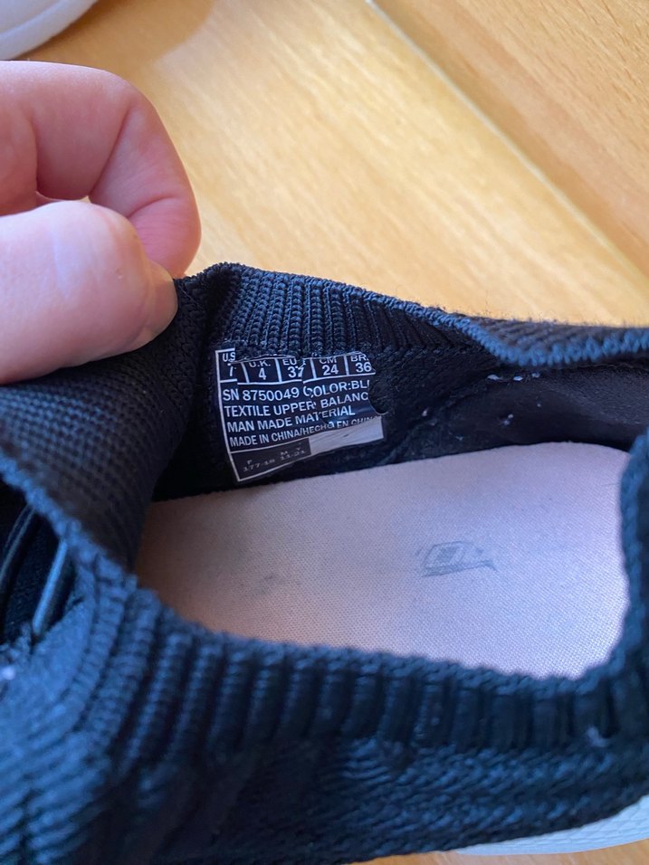 Siyah Elastik Bağcıklı Kadın Spor Ayakkabı - Görsel 3