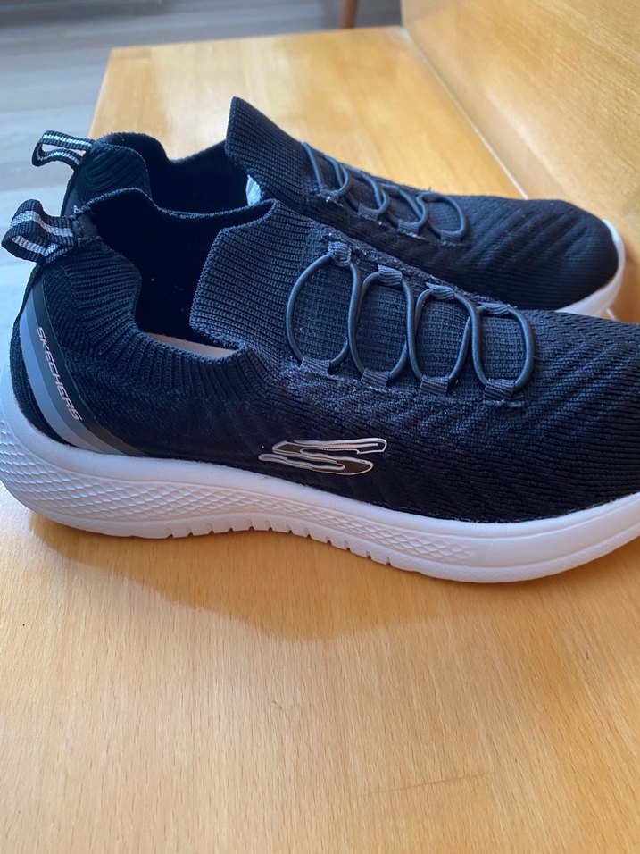 Siyah Elastik Bağcıklı Kadın Spor Ayakkabı - Görsel 2