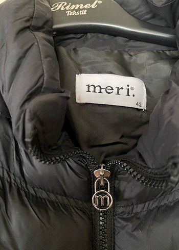 Siyah Fermuarlı Kadın Şişme Yelek - Görsel 3