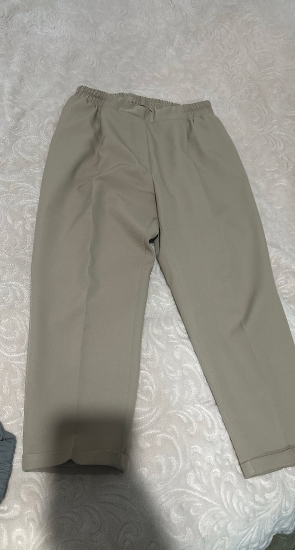 Bej Renkli Kadın Pilili Kumaş Pantolon - Görsel 2