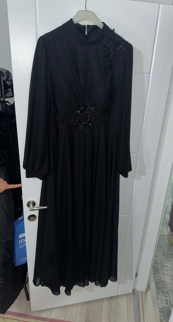 Uzun Kollu Siyah Gotik Abiye Elbise - Görsel 2