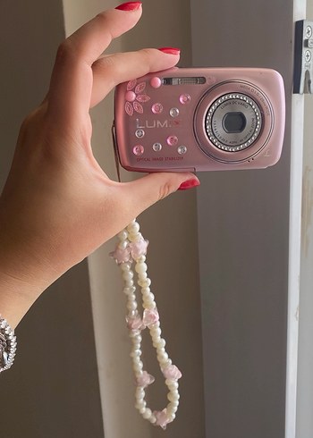 Pastel Pembe Dijital Fotoğraf Makinesi