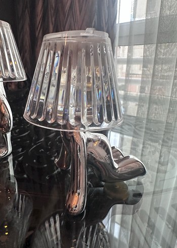 Bej Renkli Modern Figürlü Masa Lambası - Görsel 4