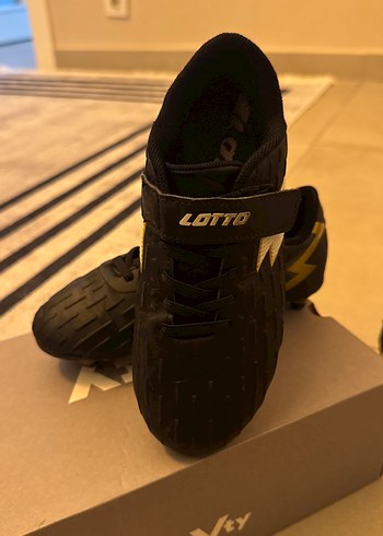 Erkek cocuk futbol  Ayakkabısı - Görsel 3