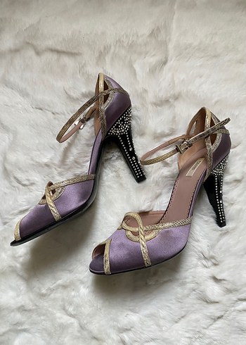 prada 38