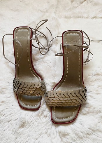 valentino 38