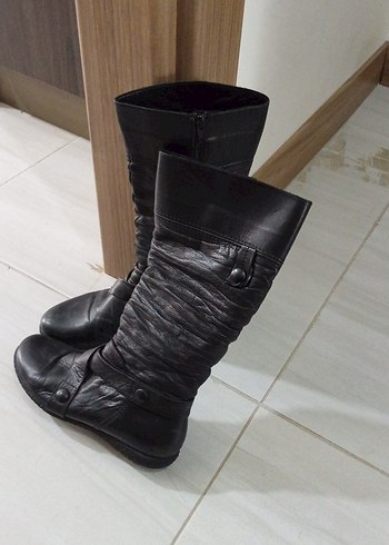 Siyah Deri Kadın Çizme - Görsel 2
