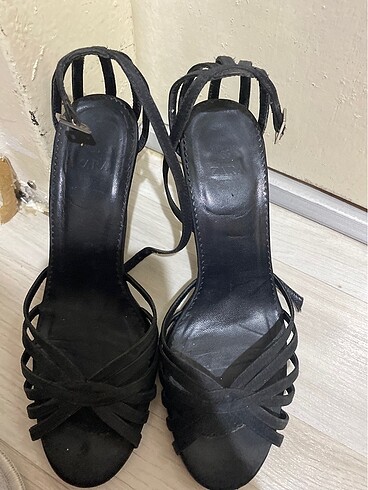 Zara Topuklu ayakkabi