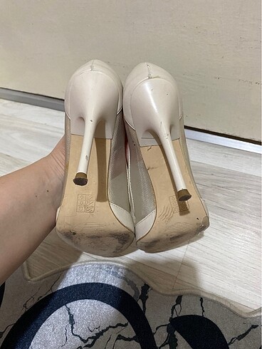 36 Beden ten rengi Renk Stiletto