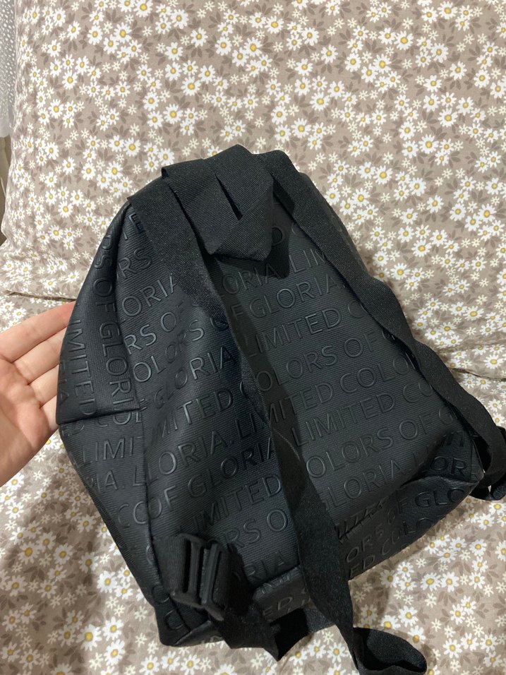 Siyah Deri Fermuarlı Kadın Sırt Çantası - Görsel 3