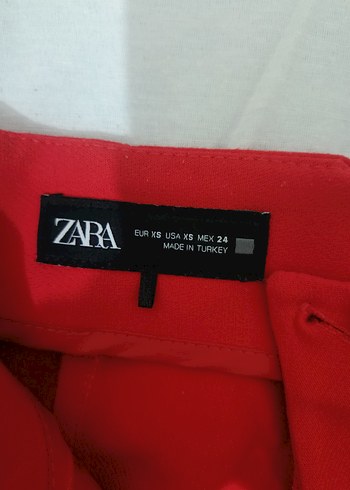 Zara Kırmızı Düğmeli Kadın Kumaş Pantolon - Görsel 3