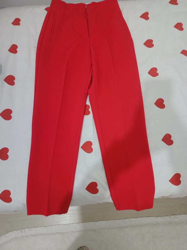 Zara Kırmızı Düğmeli Kadın Kumaş Pantolon - Görsel 2