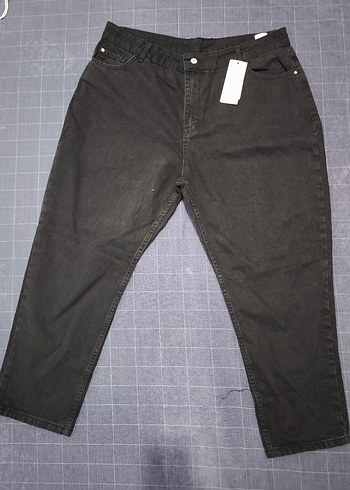 Kadın Siyah Regular Fit Midi Denim Jean