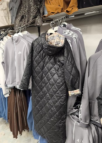 Siyah Uzun Kapitone Kadın Kışlık Mont - Görsel 5