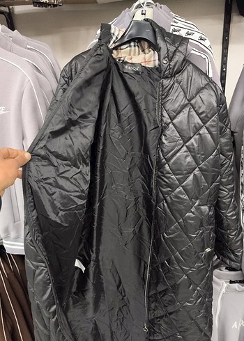 Siyah Uzun Fermuarlı Kadın Kışlık Mont - Görsel 4