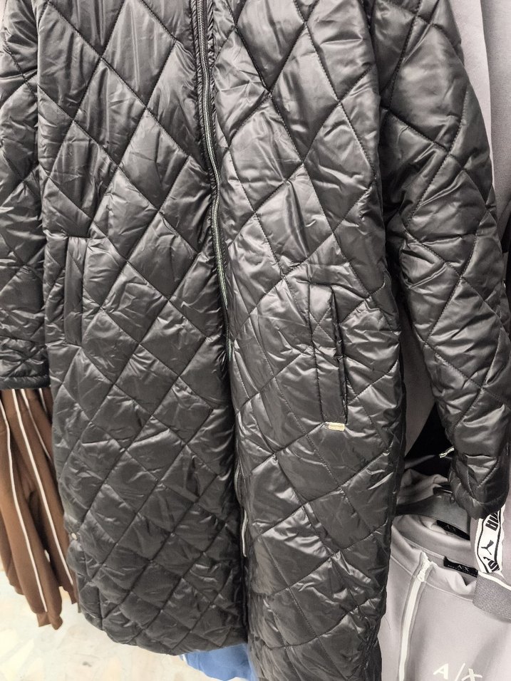 Siyah Uzun Fermuarlı Kadın Kışlık Mont - Görsel 3