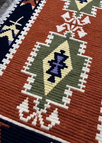 Nakışlı Çok Renkli Geleneksel Halı - Görsel 2