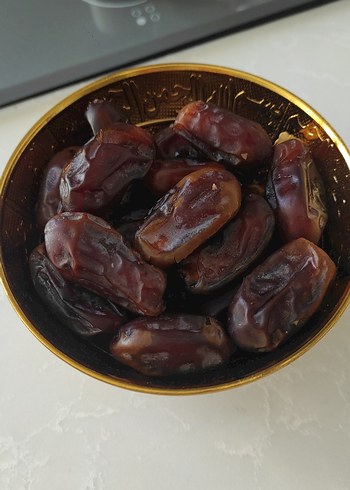 Yumuşak, iri ve enerjik hurmalar yeni mahsul kutu içinde 2 kilo - Görsel 3