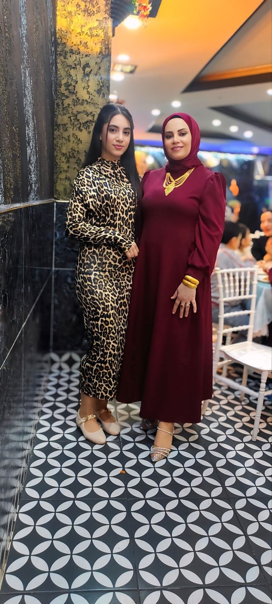 Bordo Uzun Kollu Yüksek Yakalı Abiye Elbise - Görsel 3