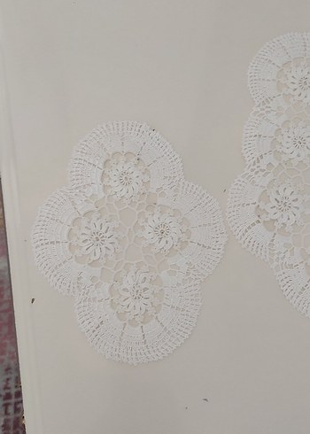 çeyizlik elle örülmüş sehpa örtüsü 4 tane - Görsel 3