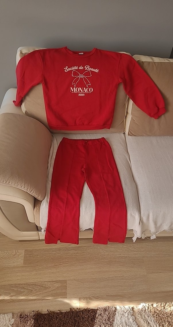 Kırmızı Baskılı Kadın Eşofman Takımı - Görsel 2