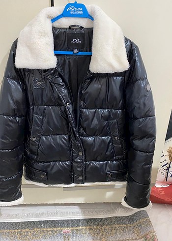 Kürk Detaylı Siyah Kadın Kısa Kışlık Mont - Görsel 3