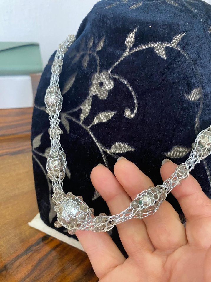 Uzun Zincir Detaylı Gri Bohem Kolye - Görsel 2