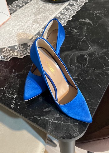Mavi Tokalı Stiletto Kadın Ayakkabı