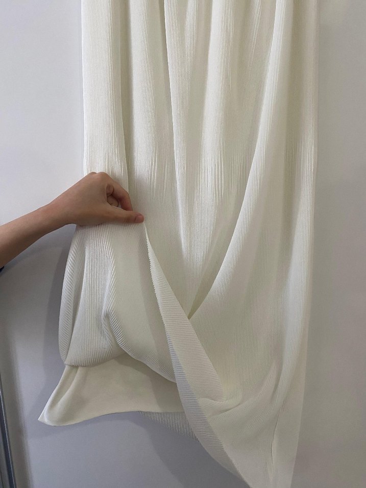 Beyaz Pileli Uzun Kadın Etek - Görsel 4