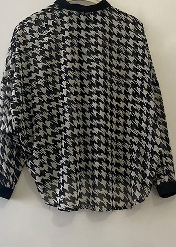 Siyah-Beyaz Uzun Kollu Düğmeli Salaş Gömlek - Görsel 3