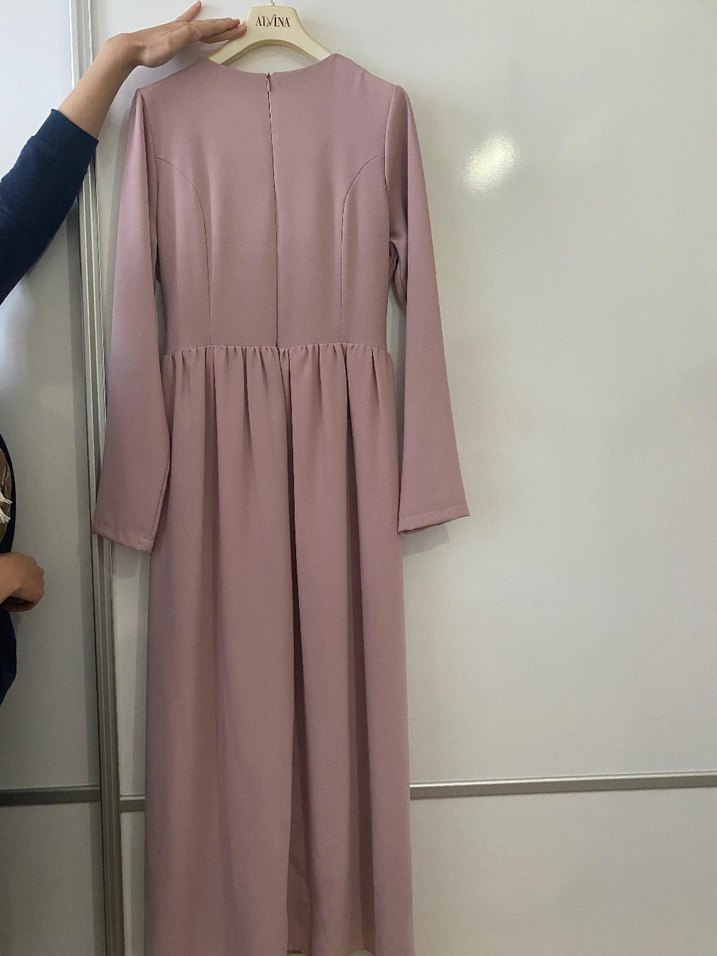 Uzun Kollu Pudra Renkli Elbise - Görsel 4