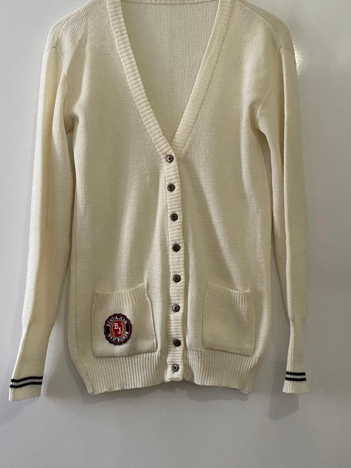 Düğmeli Beyaz Uzun Kollu Kadın Hırka - Görsel 2