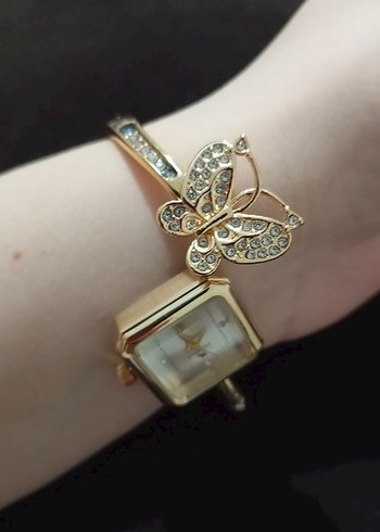 kelepçeli kelebek detaylı gold şık saat - Görsel 5