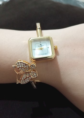 kelepçeli kelebek detaylı gold şık saat - Görsel 6