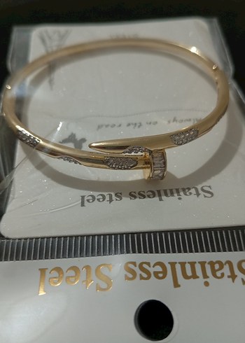 Parlak Altın Renkli Çivi Desenli Kadın Bileklik - Görsel 5