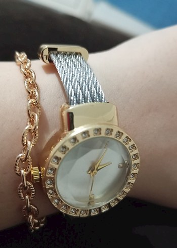 Zincir Detaylı Parlak Altın Kadın Kol Saati - Görsel 4